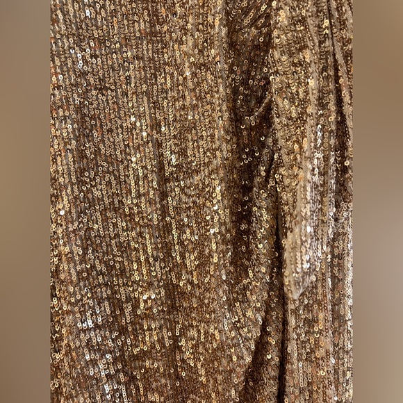 ☀️NWT NOOKIE GOLD SHIMMER HALTER GOWN sequin dress-M - Picture 3 of 4